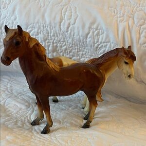 Breyer Mustang Stallion and Mare